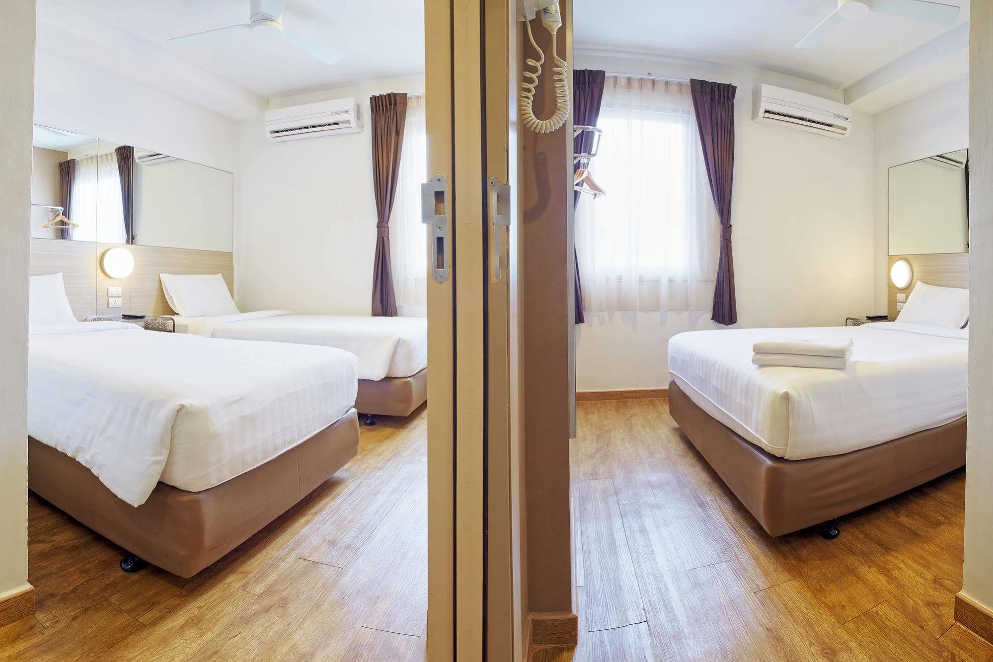 Red Planet Phuket Patong - Sha Extra Plus Bagian luar foto